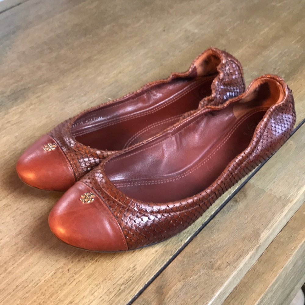 TORY BURCH EEL SKIN FLATS